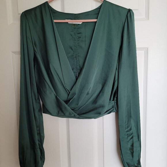 Chic Forest Green Wrap Blouse - Picture 7 of 7